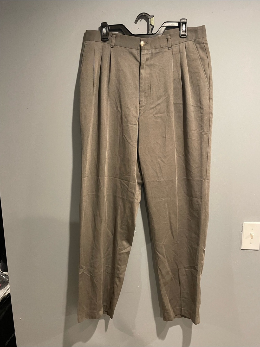 Vintage 90s Pierre Cardin Men's Pleated Dress Pants in Taupe 34x32